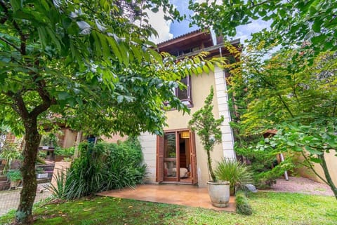 Property building, Garden