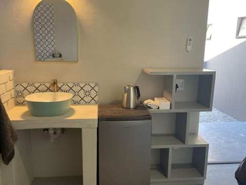 Bathroom, Kitchen or kitchenette