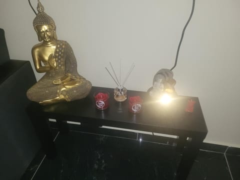 Marlin Monroe City Home and Spa 24h Apartment in Alexandroupoli