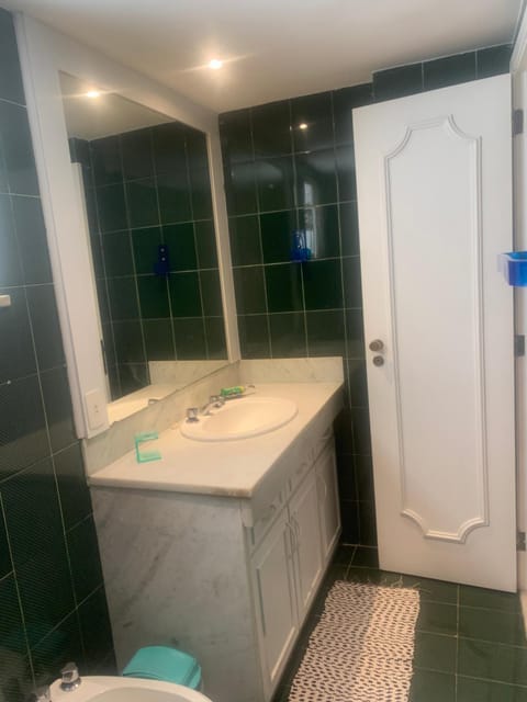 Suíte Confortável BARRA DA TIJUCA JARDIM OCEÂNICO Vacation rental in Rio de Janeiro