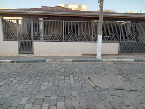 Property building, Day, Neighbourhood