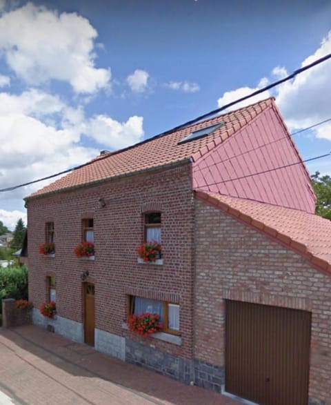 Le 8 du Pontois Bed and Breakfast in Wallonia, Belgium