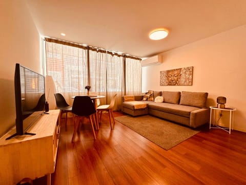 Communal lounge/ TV room, TV and multimedia, Meals