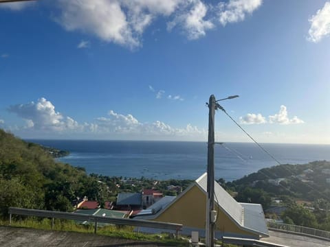 Mountain view, Sea view