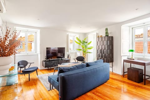 TV and multimedia, Balcony/Terrace, Living room, Seating area