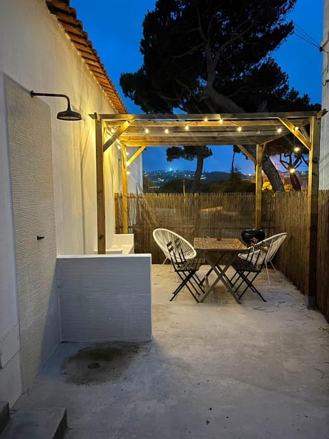 Off site, Balcony/Terrace, Dining area