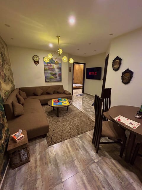 Communal lounge/ TV room, TV and multimedia, Living room, Seating area, Dining area, Evening entertainment