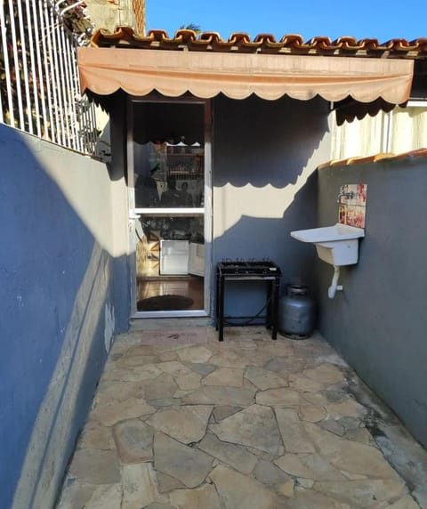 Charmosa e Aconchegante Edícula com Ar Condicionado House in São Pedro da Aldeia