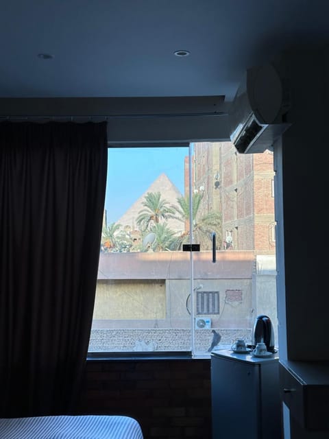 Bed, Photo of the whole room, Bedroom, air conditioner