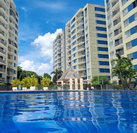 Property building, Day, Swimming pool
