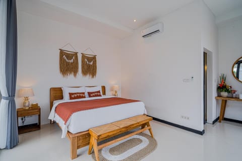 Bed, Bedroom, air conditioner