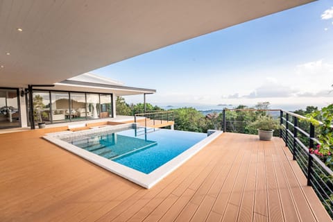 Balcony/Terrace, Sea view, Swimming pool
