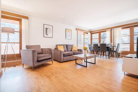 Living room, Seating area, Dining area