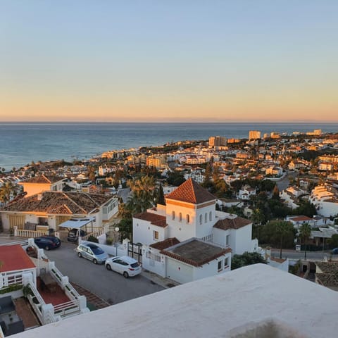 View (from property/room), City view, Sea view