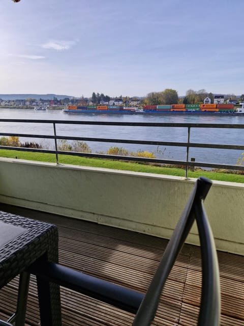 Balcony/Terrace, River view