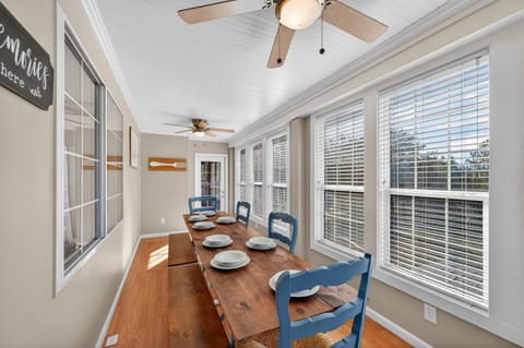 Spacious Home with Hot Tub Game Room Fire Pit Fun-Family Friendly House in Sevierville