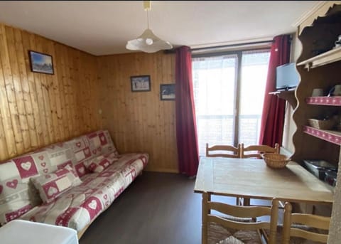 Charmant Studio Apartment in Jura