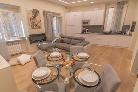 Living room, Seating area, Dining area