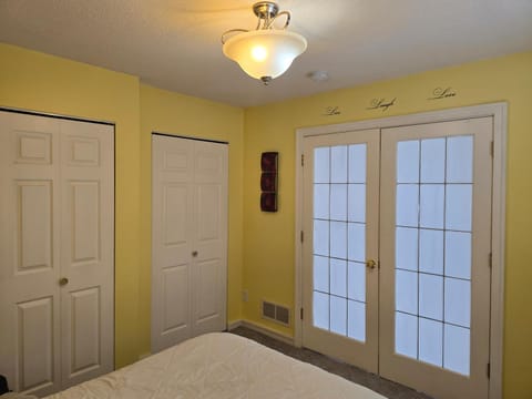 Habitación Confortable - Baño Compartido Vacation rental in Falcon Heights