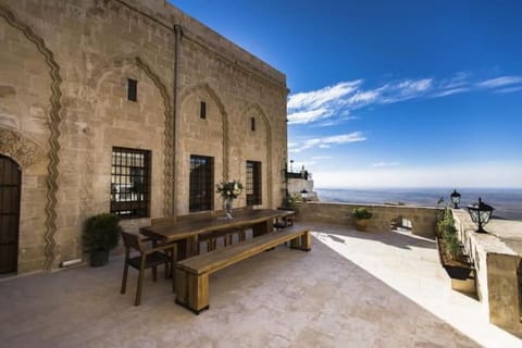 Property building, Day, Natural landscape, View (from property/room), Balcony/Terrace, Dining area