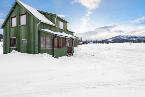Property building, Winter
