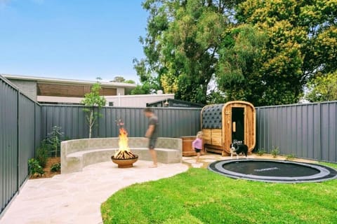 Patio, Day, Children play ground, Garden, Sauna, Garden view, Open Air Bath