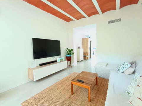 La Llar de la Font House in Safor