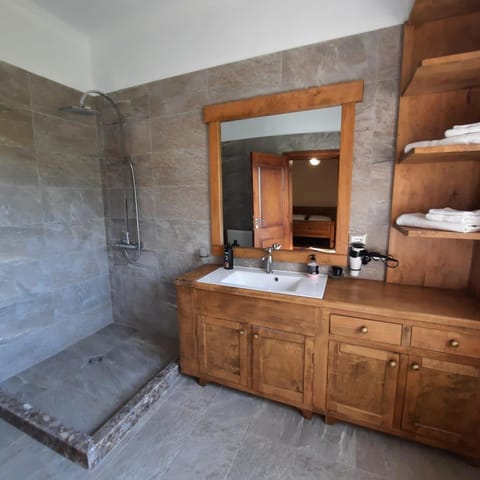 Vila Fllad House in North Macedonia