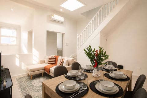 Living room, Seating area, Dining area