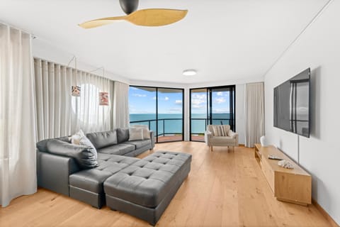 Living room, Seating area, Evening entertainment, Sea view