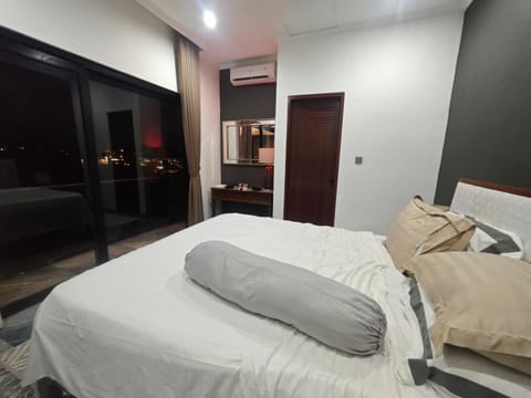 Santo Guesthouse Bed and Breakfast in North Kuta