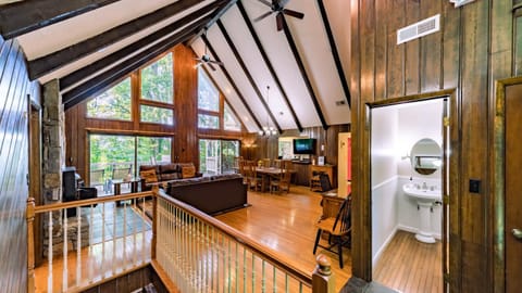 4BR Retreat Hot Tub Views Pets OK North AVL House in Woodfin