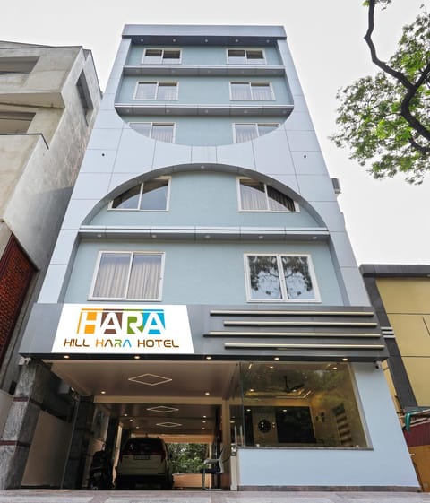 Property building, Day