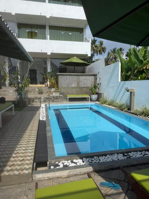 Property building, Swimming pool