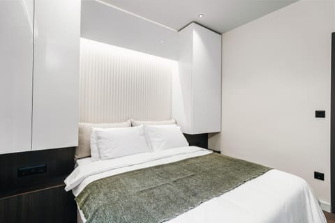 Bed, Bedroom, wardrobe