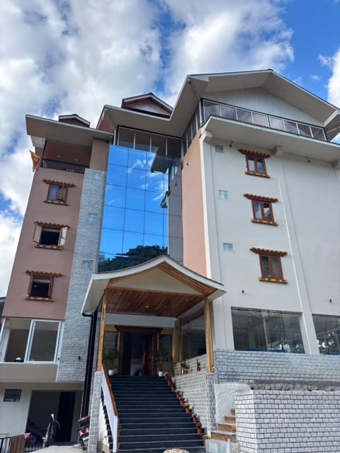 Property building, Facade/entrance