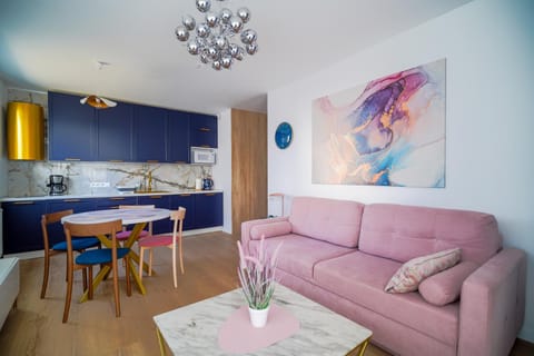 Kitchen or kitchenette, Living room, Seating area