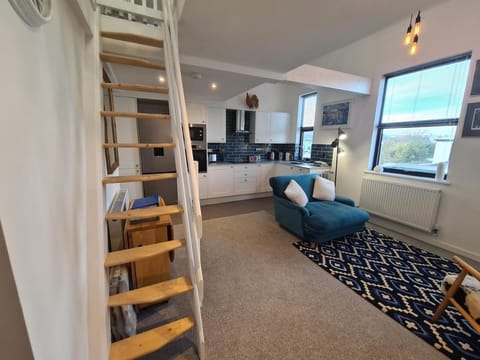 Kitchen or kitchenette, Living room, Seating area