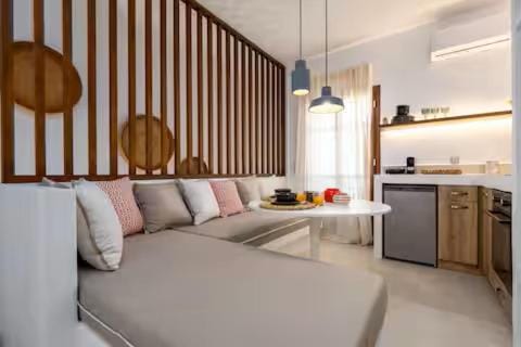 Bed, Kitchen or kitchenette, Living room, Photo of the whole room, Seating area, Dining area