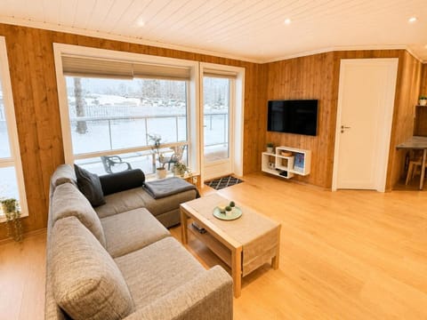 TV and multimedia, Balcony/Terrace, Living room