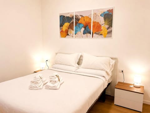 Bed, TV and multimedia, Bedroom, safe, towels, wardrobe, air conditioner