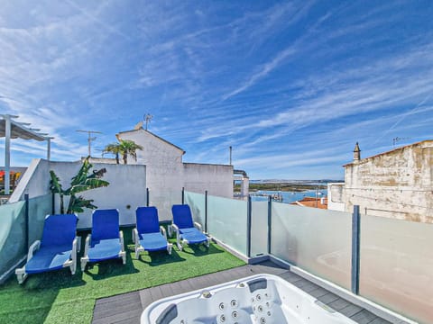 Natural landscape, Balcony/Terrace, River view