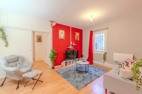 TV and multimedia, Seating area