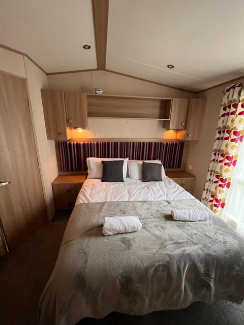 Peaceful Whitley Bay Getaway with Shared Indoor Pool Campground/ 
RV Resort in Whitley Bay