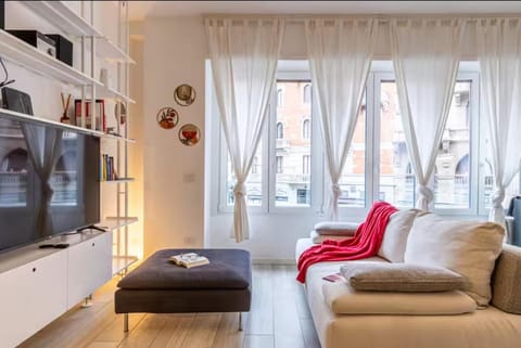 TV and multimedia, Living room, Seating area