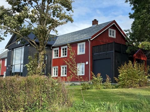 Property building, Spring
