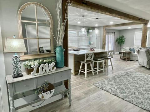 Rustic Chic in Charming Center Grove w Fenced Yard House in Greenwood