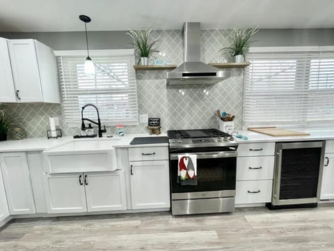 Rustic Chic in Charming Center Grove w Fenced Yard House in Greenwood