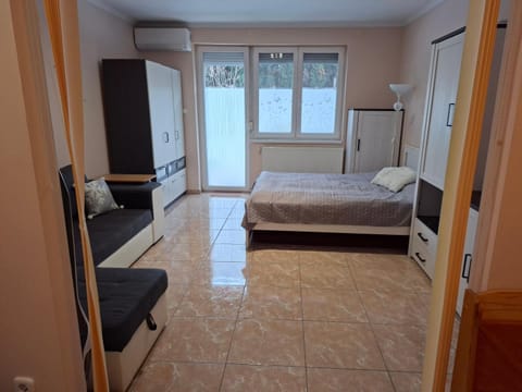 Bed, Balcony/Terrace, Bedroom, air conditioner