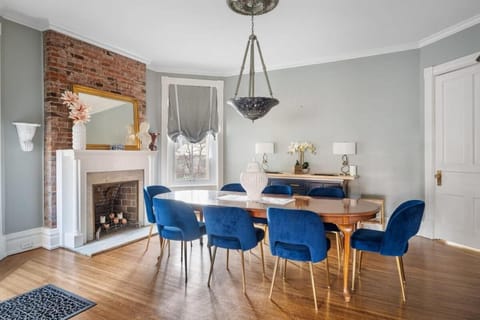 Derby City Delight - LUX home in Perfect Location - Family Friendly House in Louisville